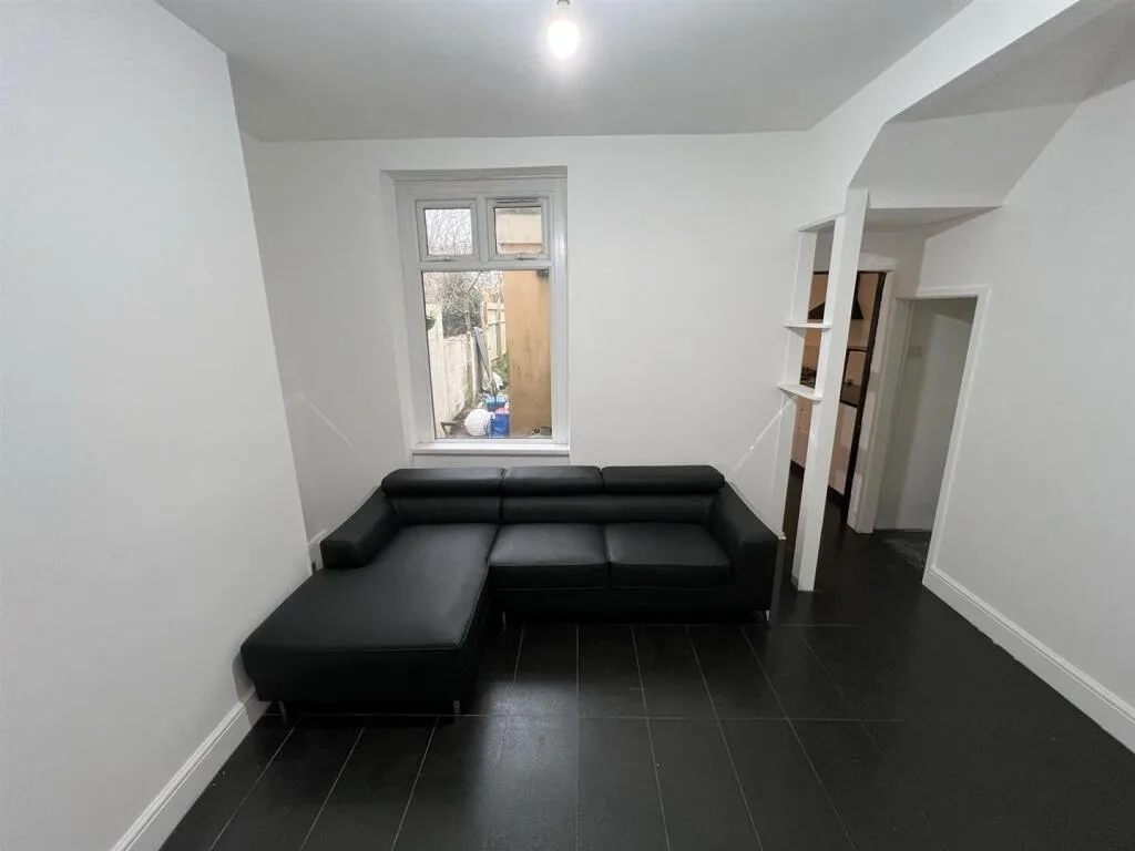 4 bedroom house for rent