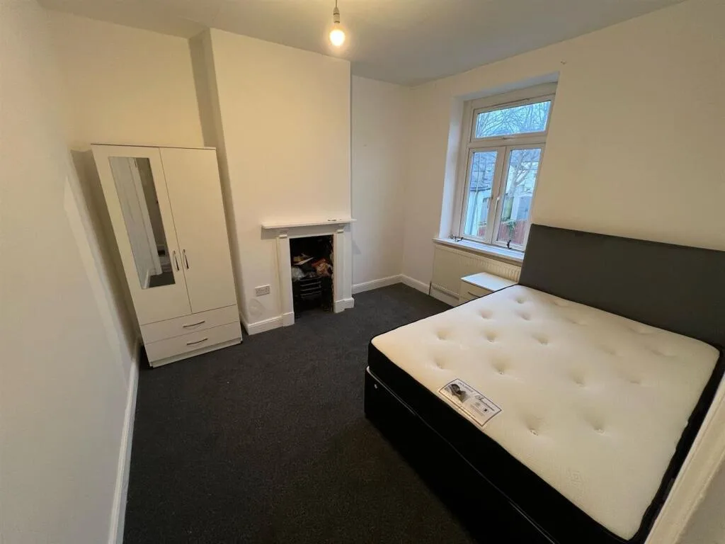 4 bedroom house for rent