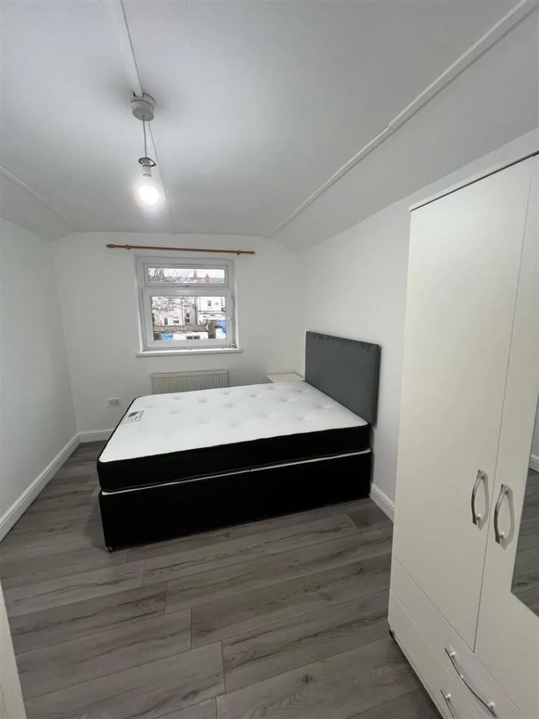 4 bedroom house for rent