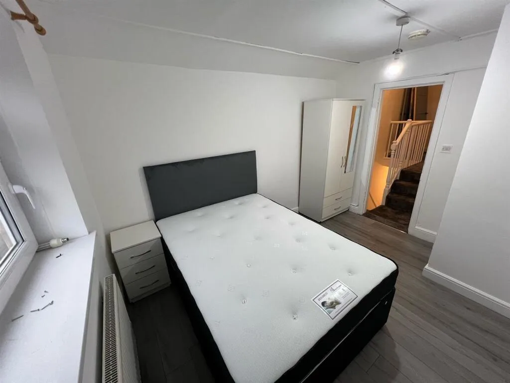 4 bedroom house for rent