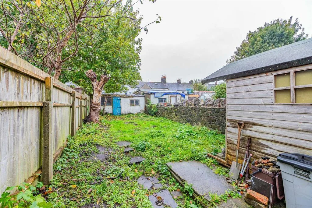 4 bedroom house for rent