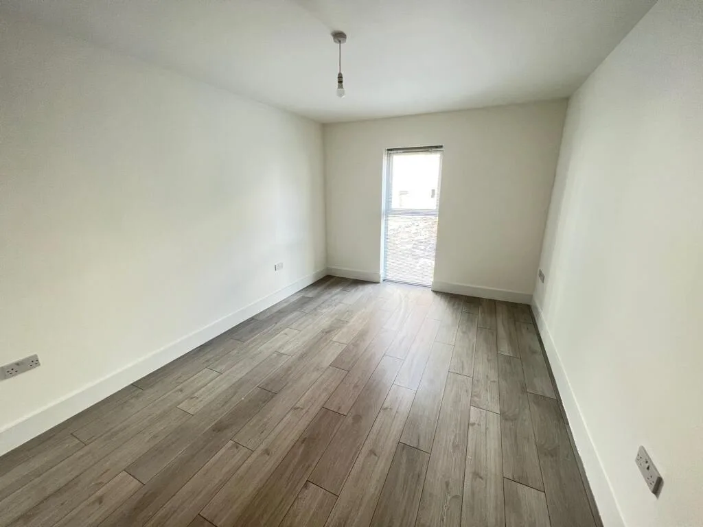 2 bedroom ground floor flat for rent