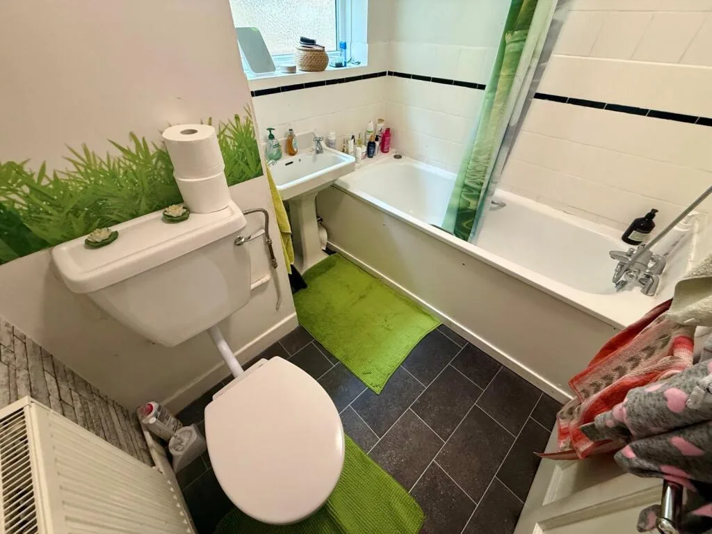 1 bedroom maisonette for rent