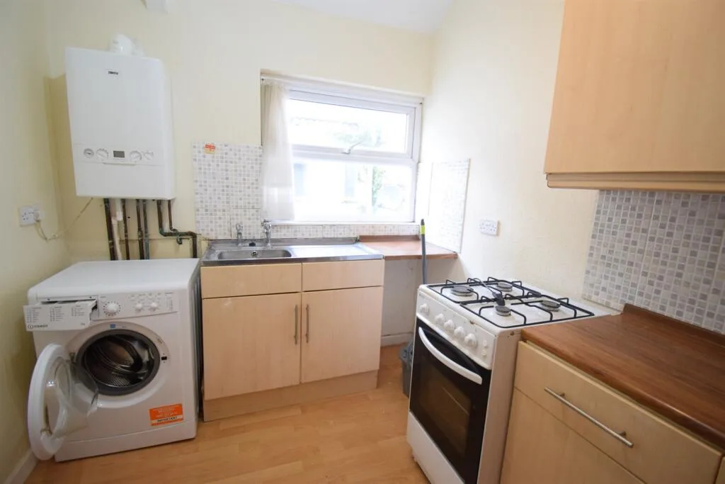 1 bedroom house for rent