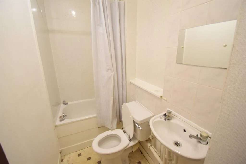 1 bedroom house for rent