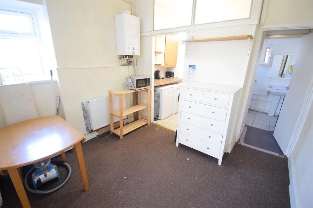 1 bedroom ground floor flat for rent