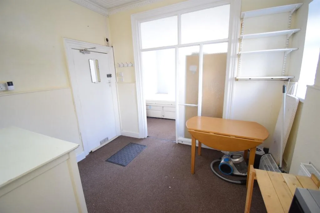 1 bedroom ground floor flat for rent