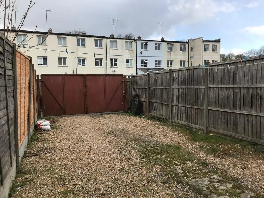 1 bedroom house share for rent