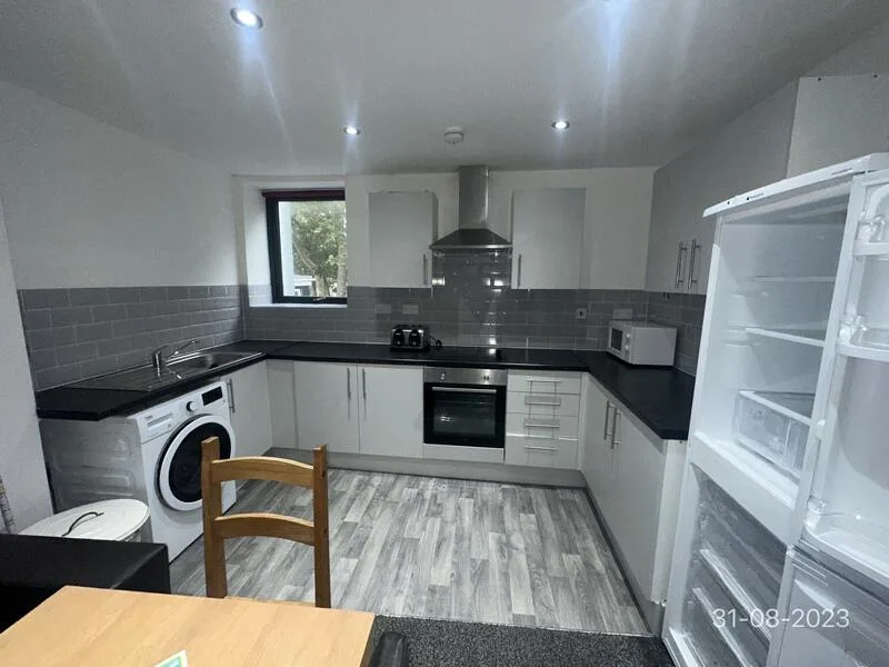 3 bedroom flat for rent