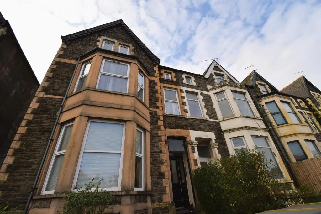 1 bedroom house for rent
