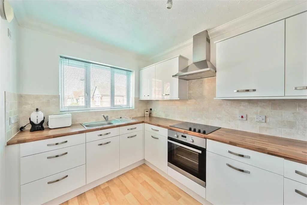 1 bedroom retirement property for rent
