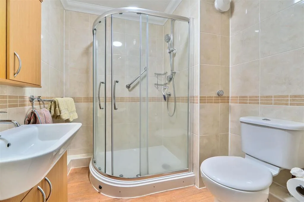 1 bedroom retirement property for rent
