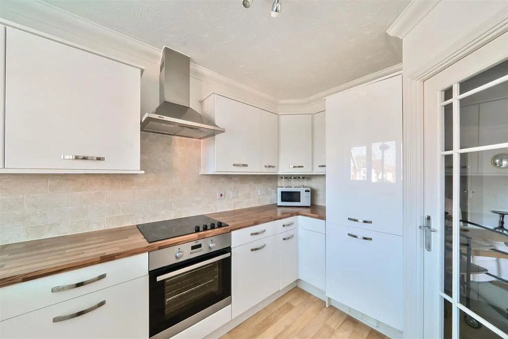 1 bedroom retirement property for rent