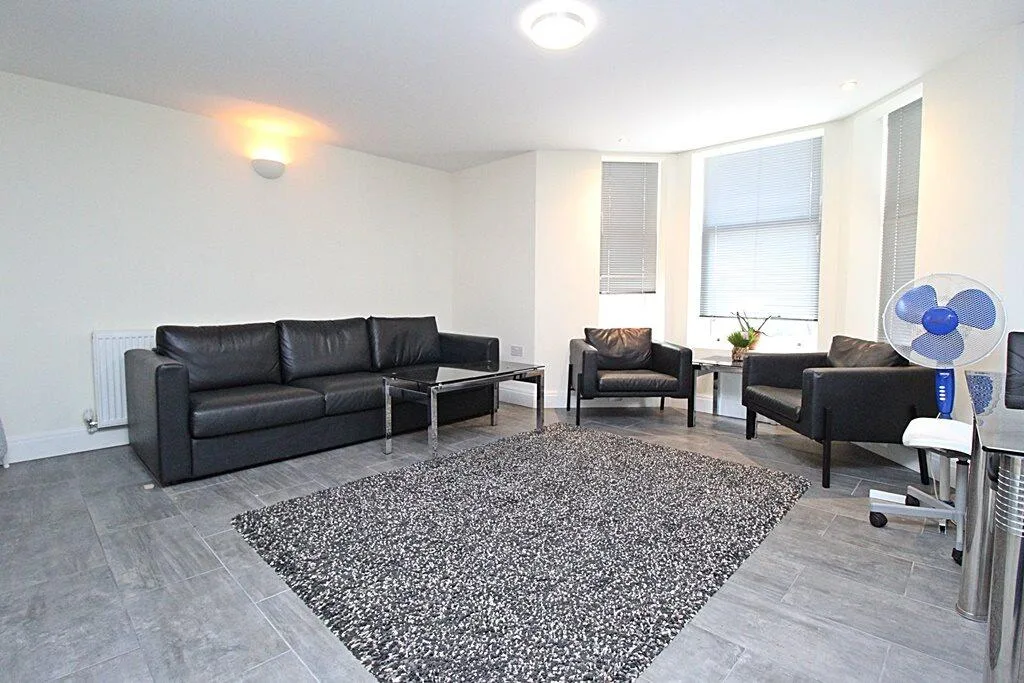 1 bedroom house share for rent