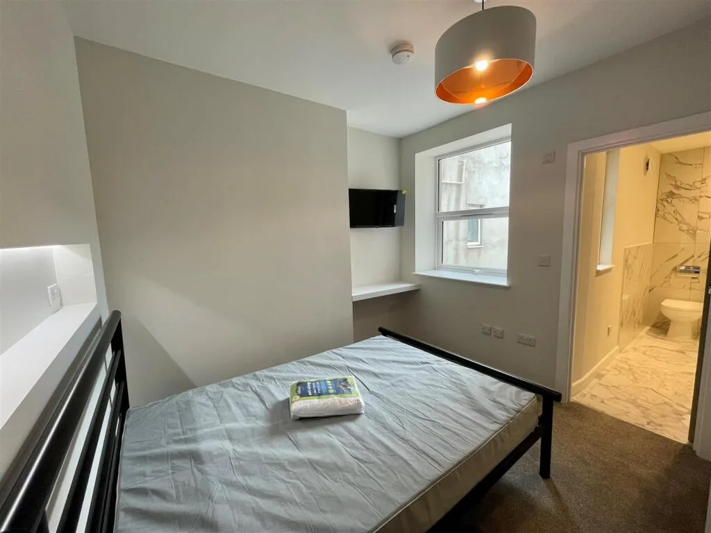 1 bedroom house for rent