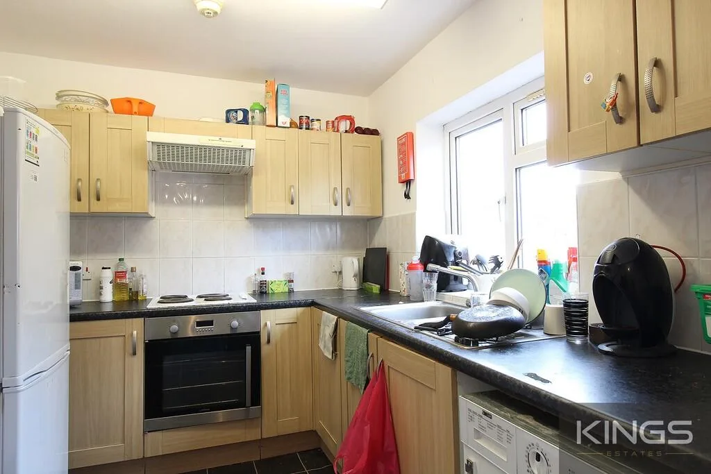 3 bedroom flat for rent