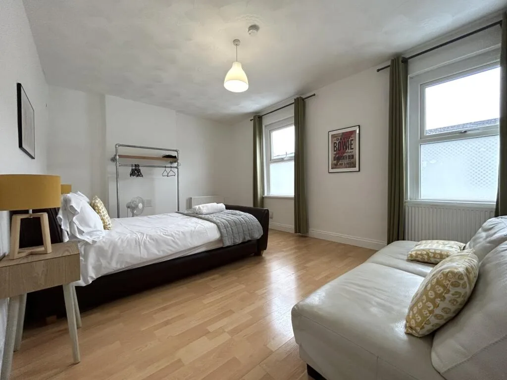 4 bedroom terraced house for rent