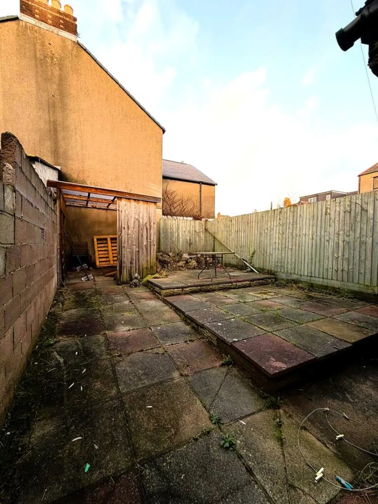 1 bedroom house share for rent