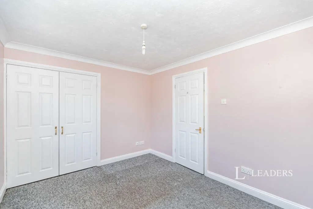 2 bedroom semi-detached house for rent