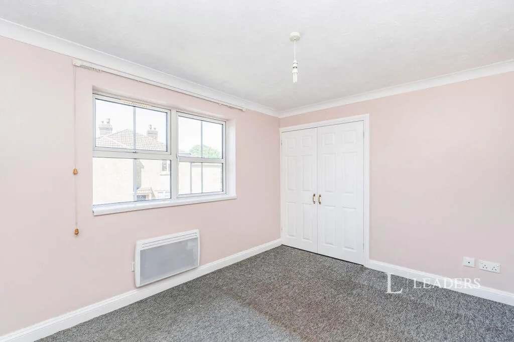 2 bedroom semi-detached house for rent
