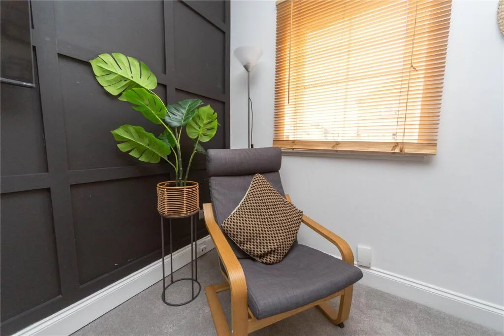1 bedroom ground floor flat for rent
