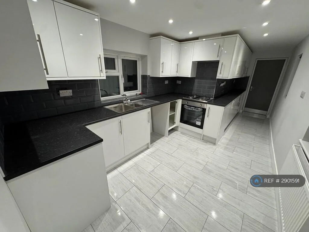1 bedroom house share for rent