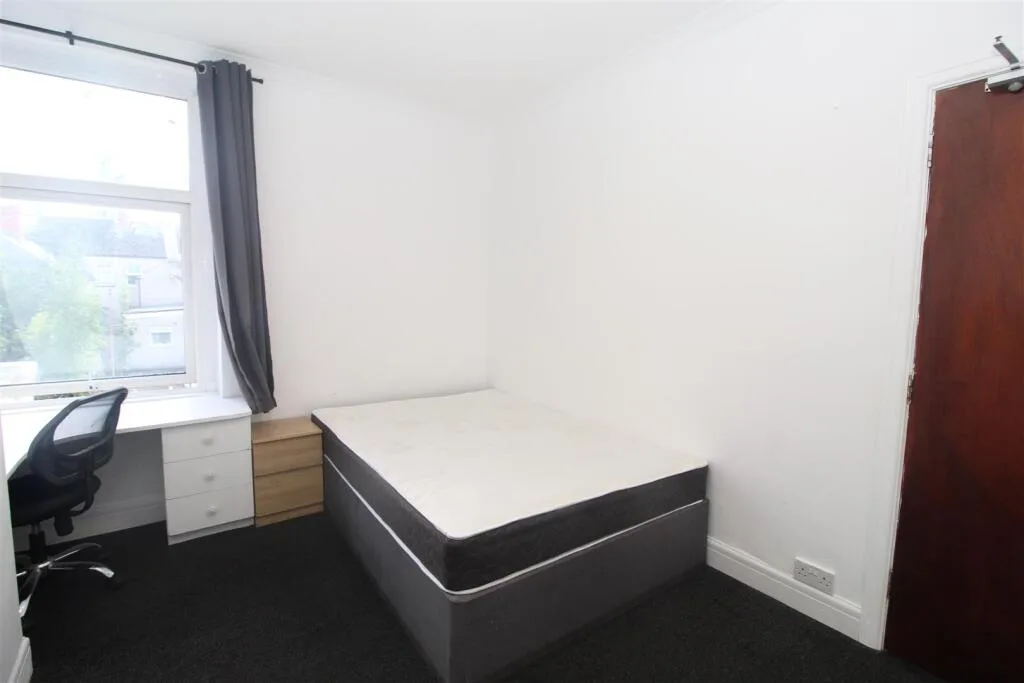 1 bedroom house for rent