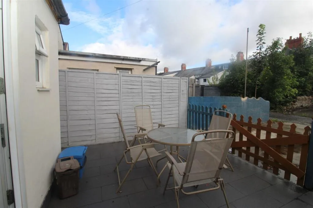 1 bedroom house for rent