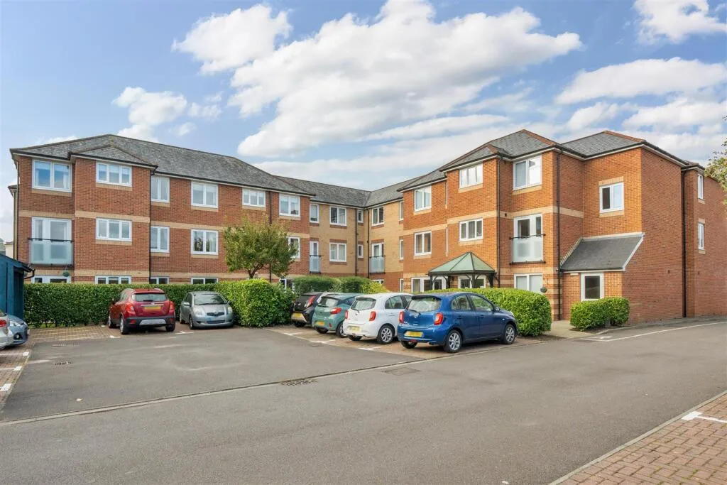 2 bedroom retirement property for rent