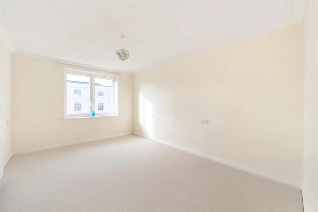 2 bedroom retirement property for rent