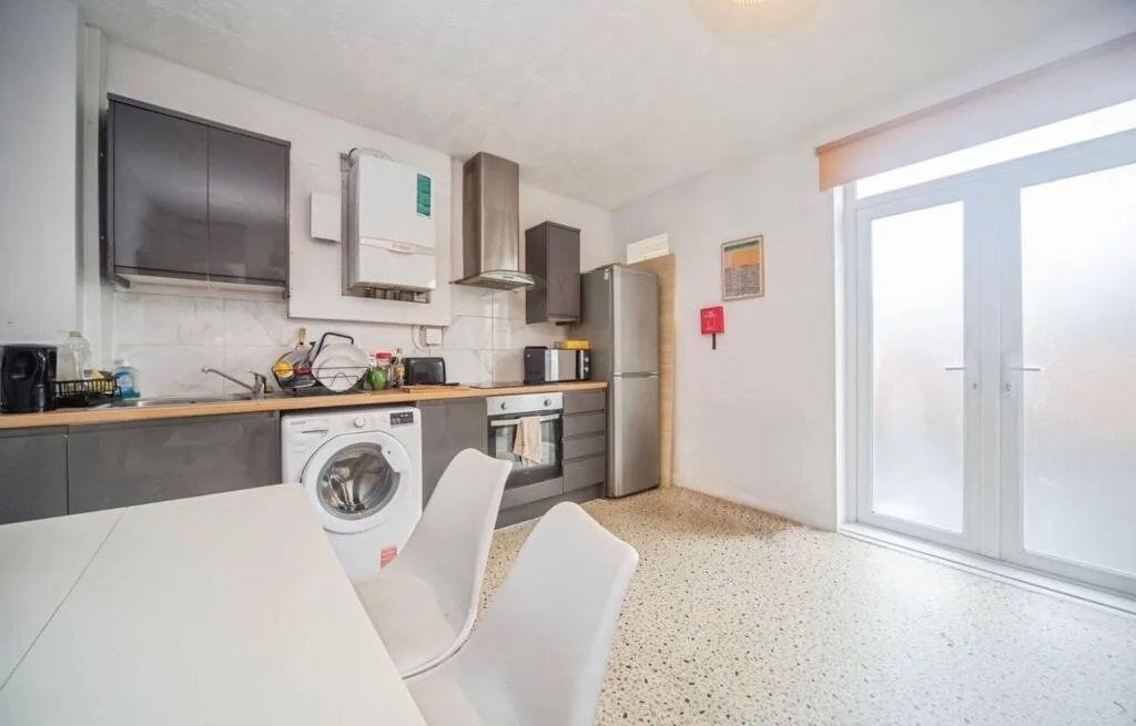 1 bedroom house for rent