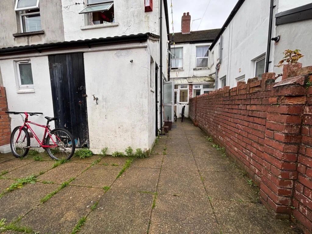 4 bedroom terraced house for rent
