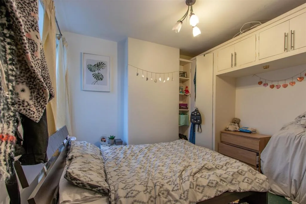 1 bedroom private hall for rent