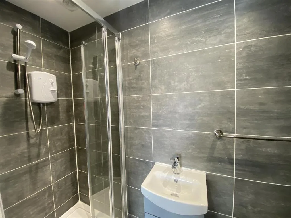 1 bedroom ground floor flat for rent