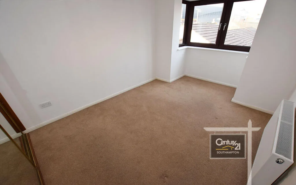 2 bedroom maisonette for rent