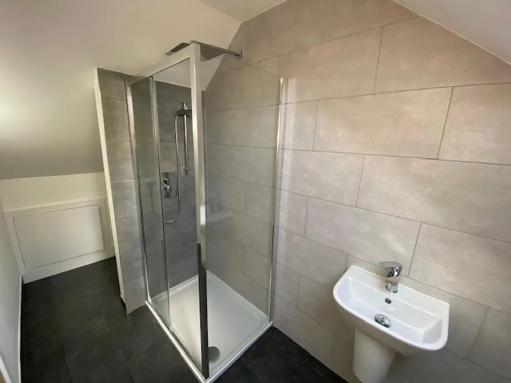 3 bedroom maisonette for rent