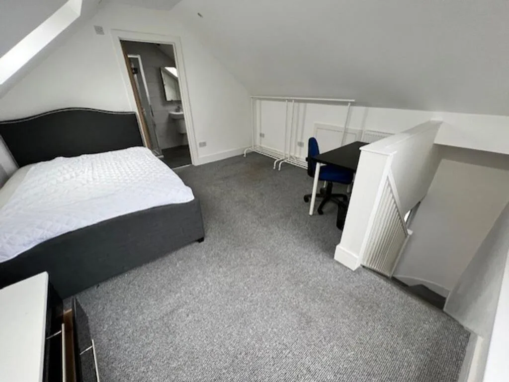 3 bedroom maisonette for rent