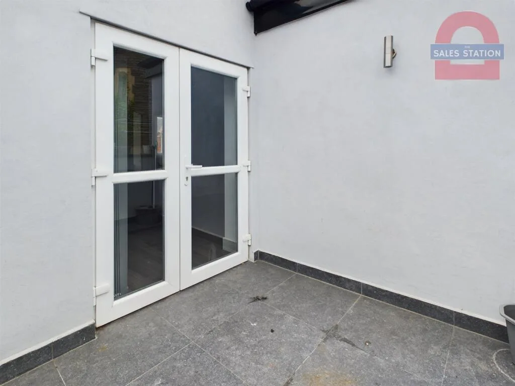 3 bedroom maisonette for rent