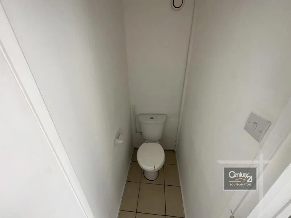 3 bedroom maisonette for rent