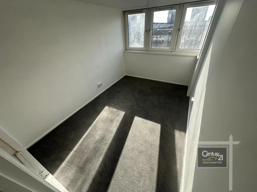 3 bedroom maisonette for rent