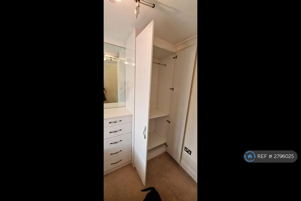 1 bedroom house share for rent