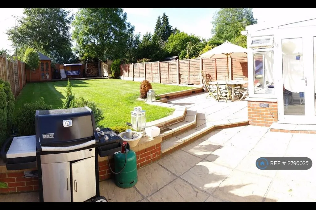 1 bedroom house share for rent