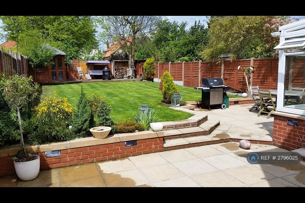 1 bedroom house share for rent