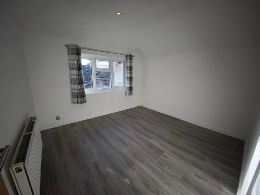 2 bedroom maisonette for rent