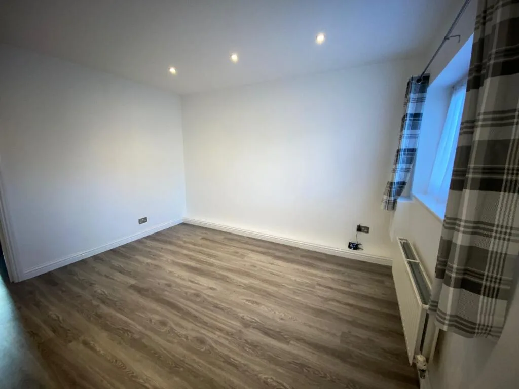 2 bedroom maisonette for rent