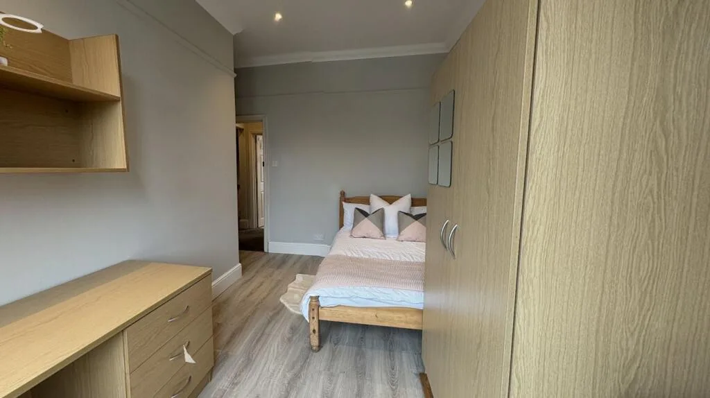 1 bedroom house share for rent