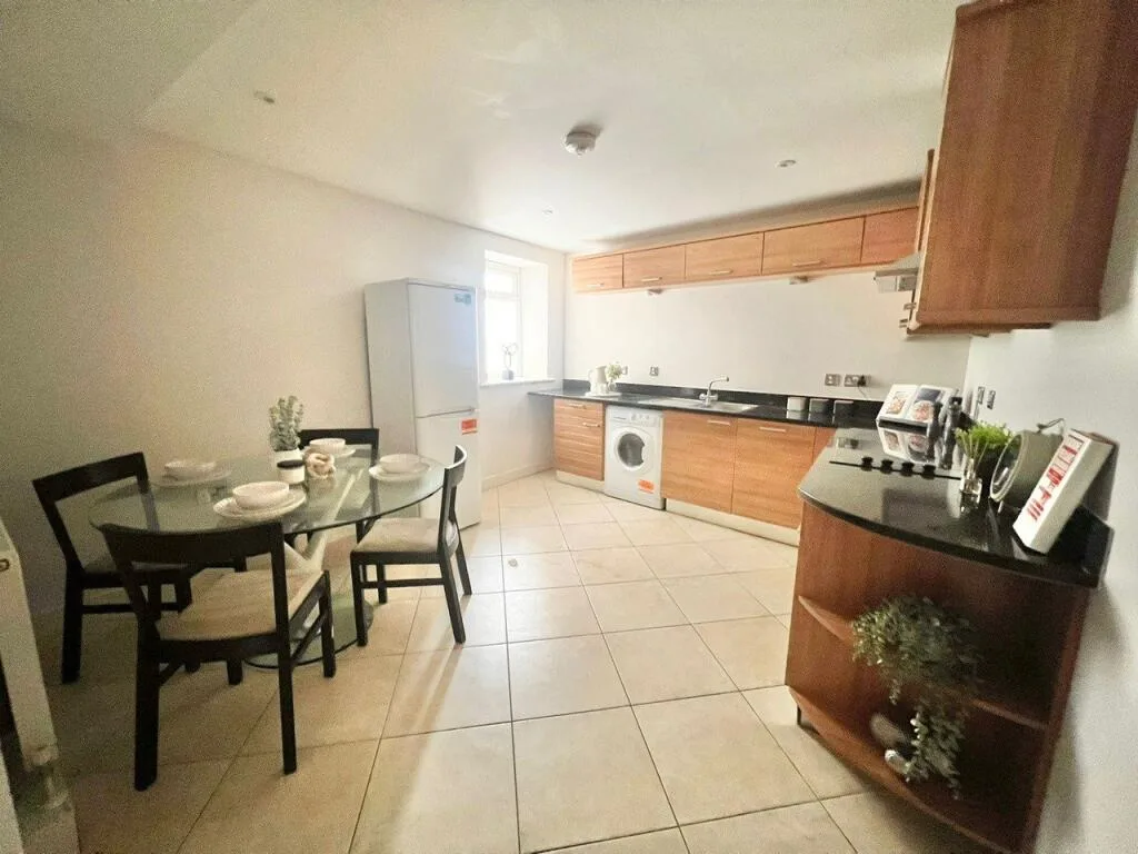 2 bedroom flat for rent