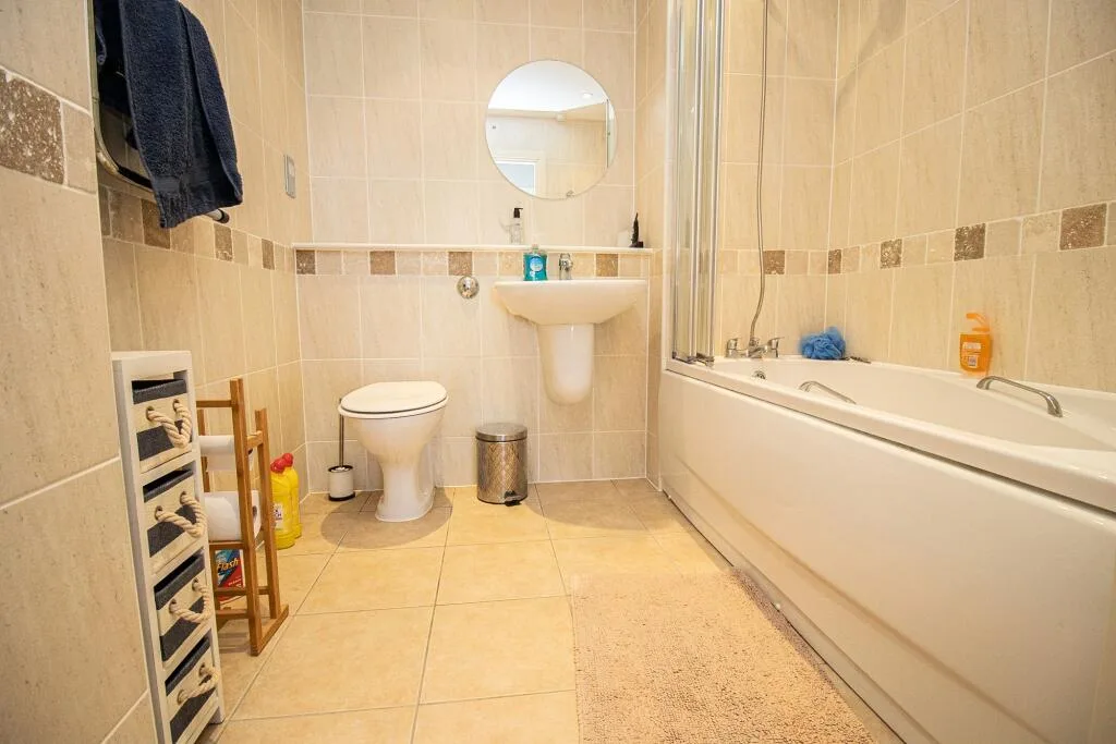2 bedroom flat for rent