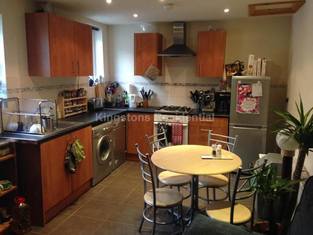 4 bedroom duplex for rent
