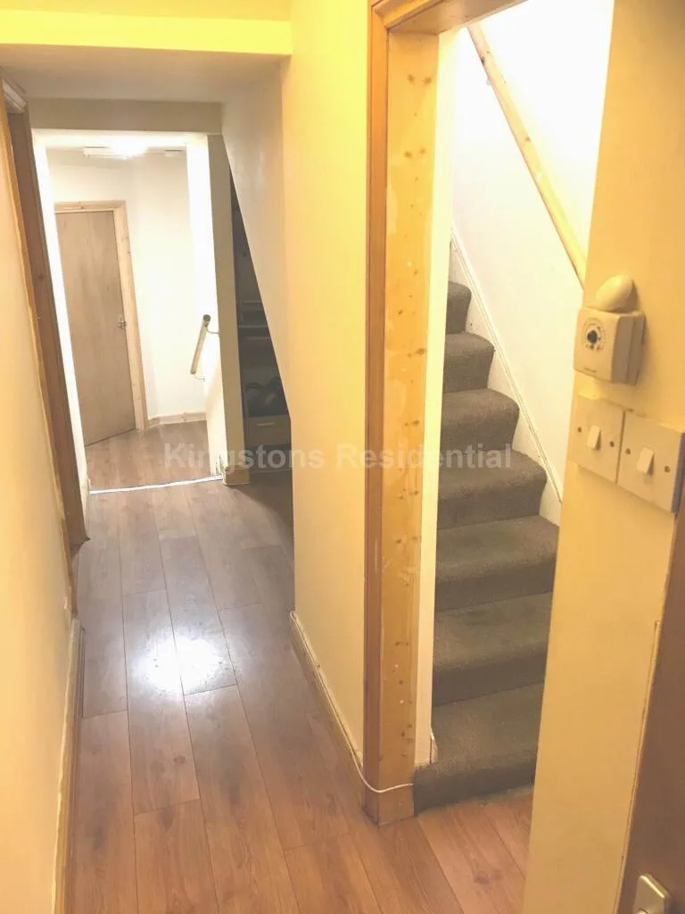 4 bedroom duplex for rent